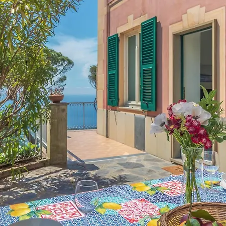 Casa Flaminia - Panorama, Relax E Parcheggio Camogli